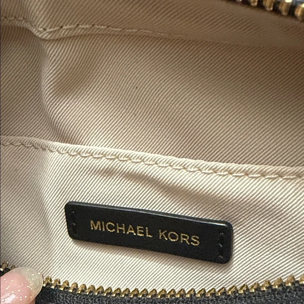 Michael Kors Black and Tan Shoulder Bag